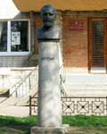 Памятник Александру Куприну, Гатчина.